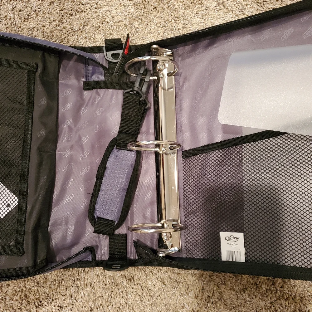 The Mighty Zip Tab Case it 3 Ring Binder 3